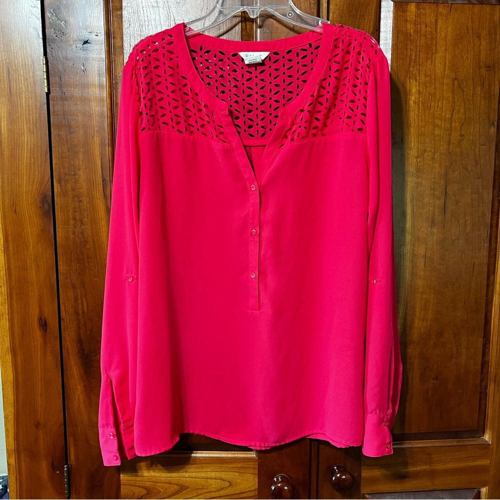 Ariat Grace woman’s lightweight blouse.